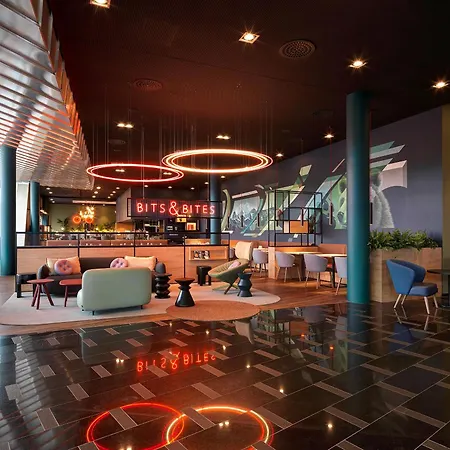 Westside By Ihg Hotel