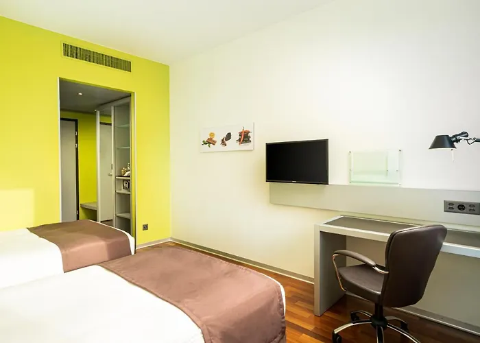 Westside By Ihg Hotel