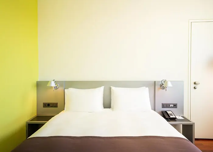 酒店 伯尔尼韦斯特赛德假日酒店 4*