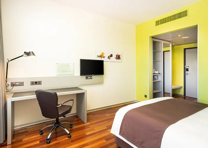 伯尔尼韦斯特赛德假日酒店 伯尔尼