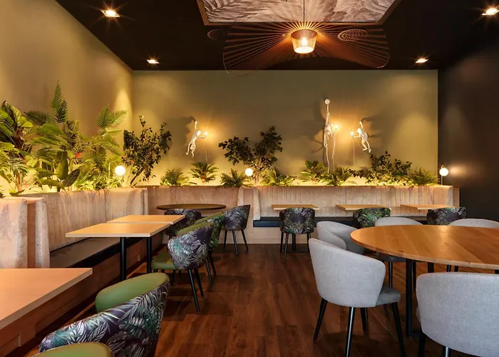 伯尔尼韦斯特赛德假日酒店