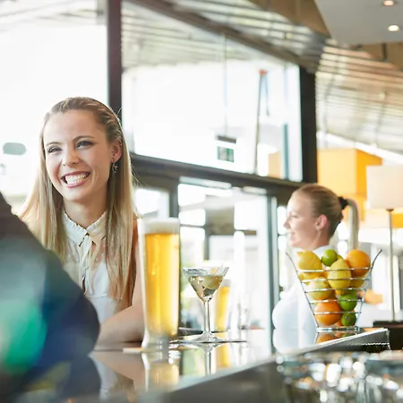 Ξενοδοχείο Westside By Ihg