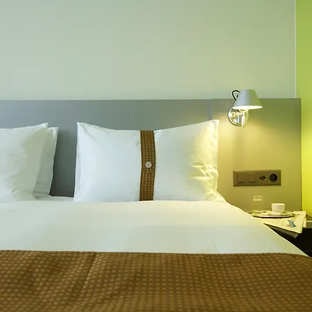 Szálloda Westside By Ihg