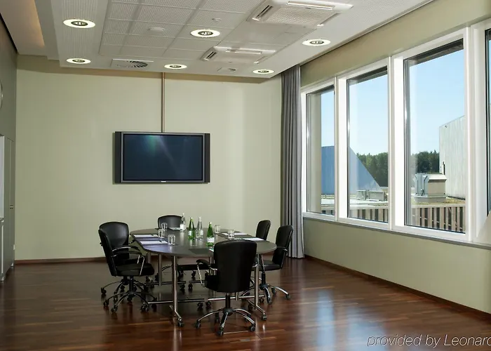 Westside By Ihg Hotell 4*